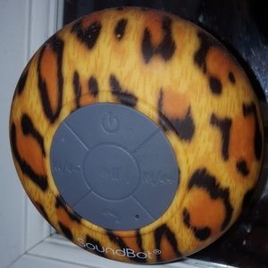 Cheetah print Bluetooth speaker
